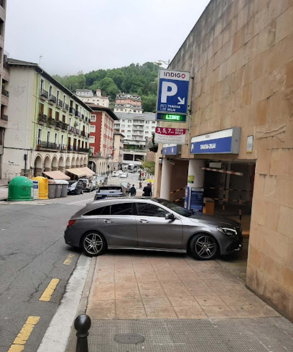 TAPICERIA Y LAVADO COCHE