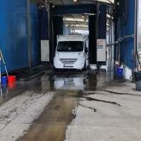 Truck wash