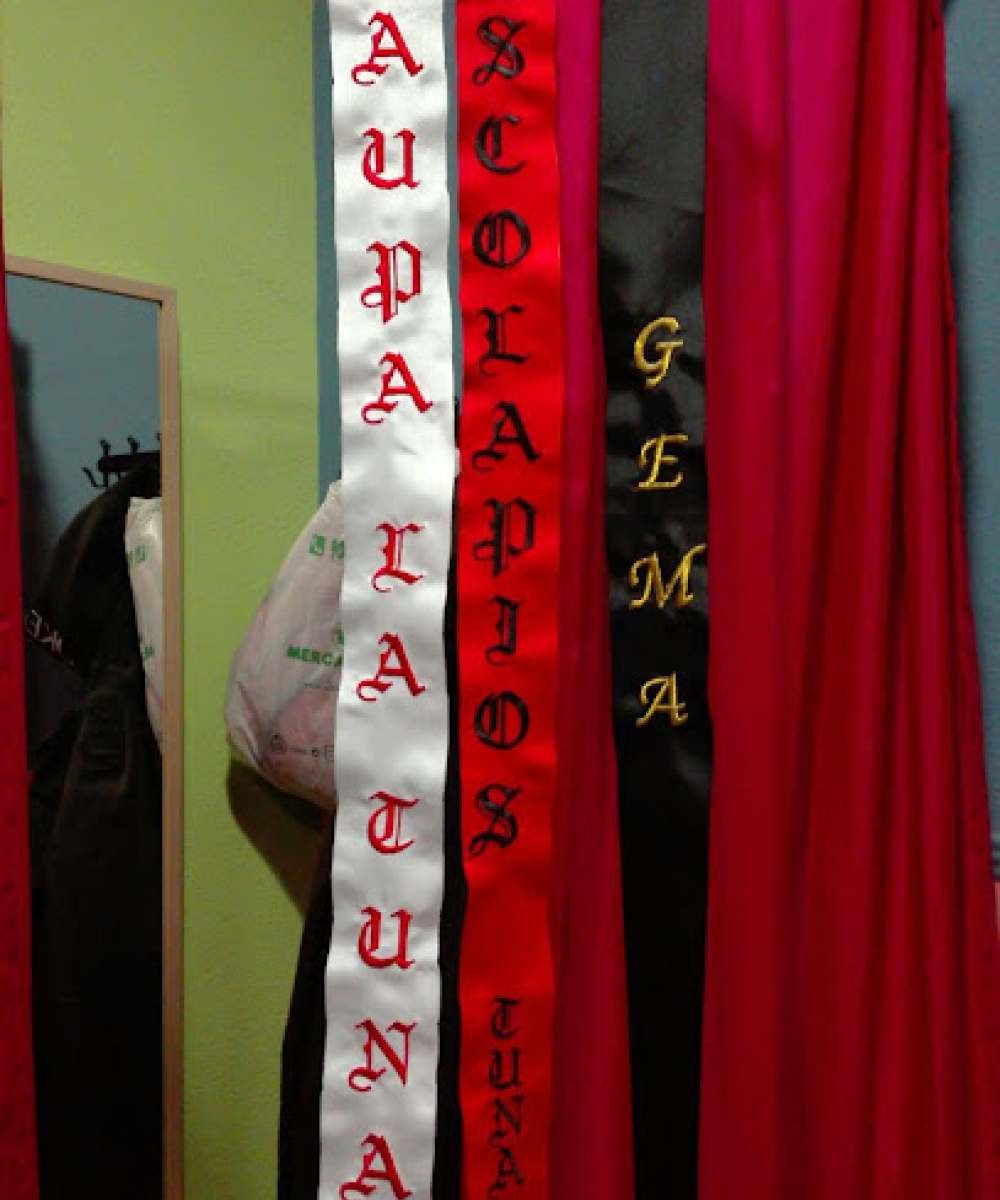 Lavanderia Leonor Izquierdo-Arreglos de ropa, Bordados